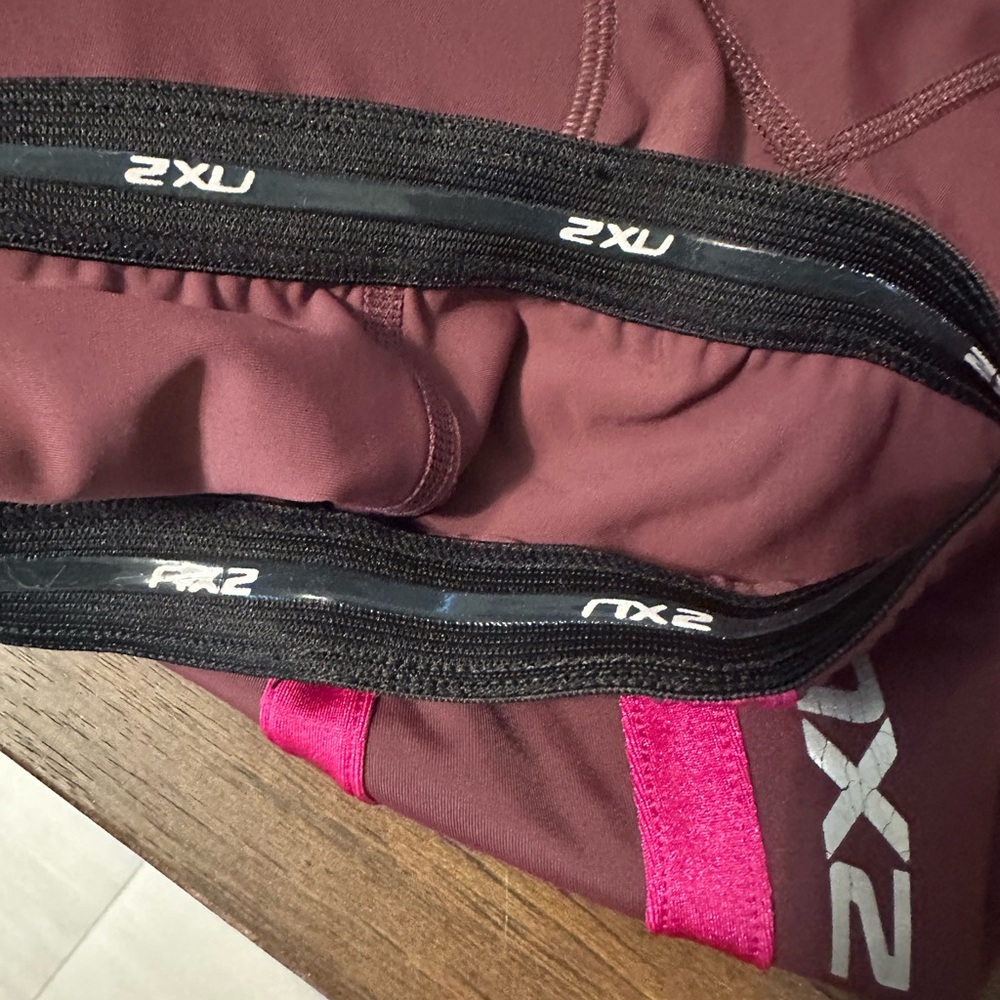 2XU racer back and triathlon and  cycling shorts - Picture 5 of 7
